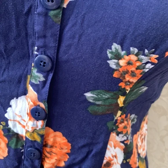 ❌SOLD❌Torrid Floral Tank Top - Picture 2 of 6